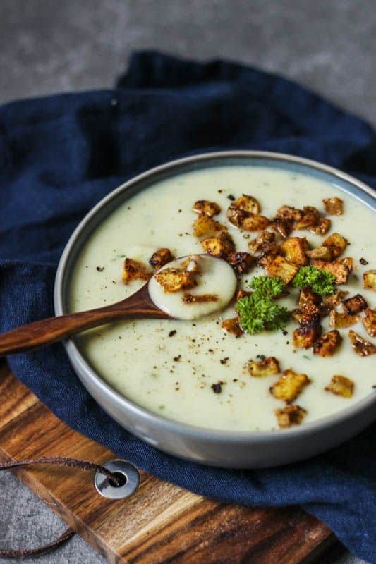 Eine Creme, die schon beim ersten Löffel beeindruckt. Warm und aromatisch