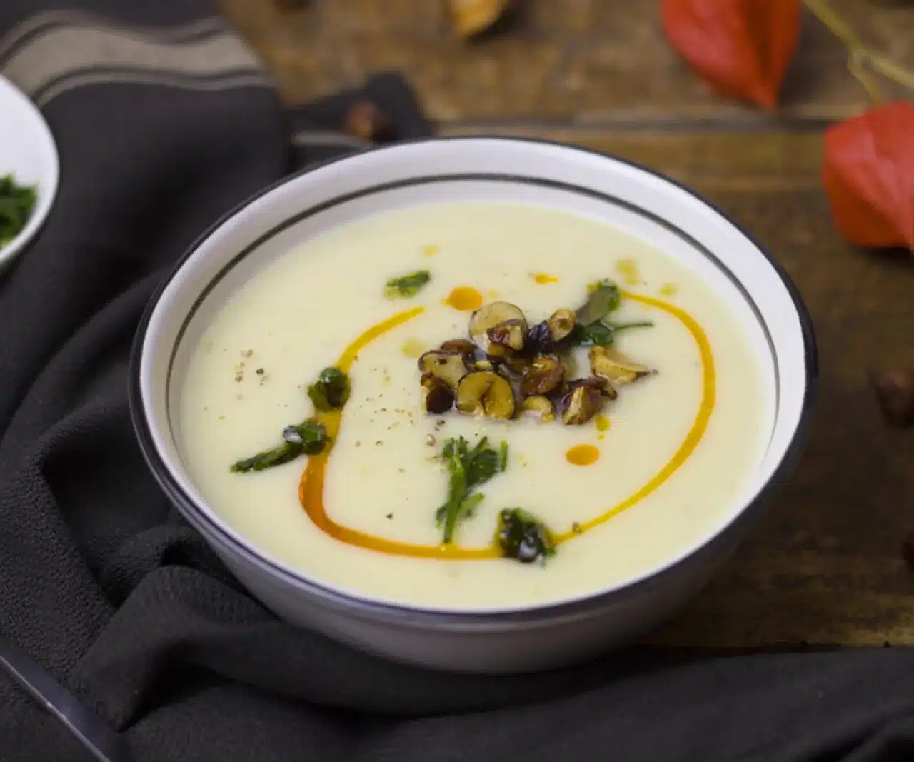 Eine Creme, die schon beim ersten Löffel beeindruckt. Warm und aromatisch